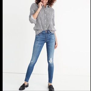 Madewell 9” High Rise Skinny Jeans w/ Distressing